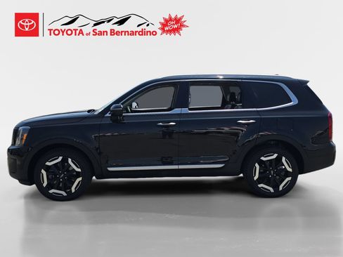 Used 2024 Kia Telluride S AWD/4WD image 2