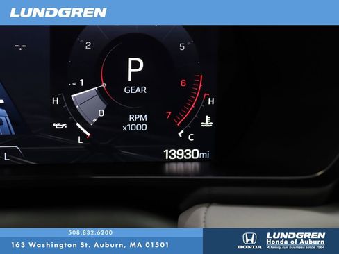 Used 2024 GMC Canyon AT4X image 19