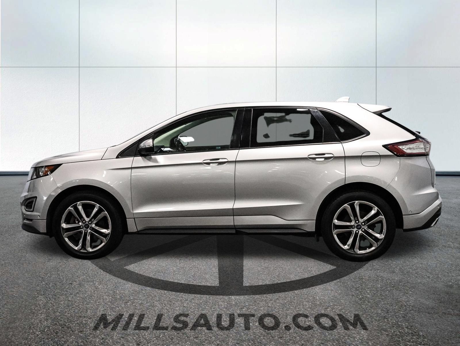 Used 2018 Ford Edge Sport w/ Equipment Group 401A AWD/4WD image 3