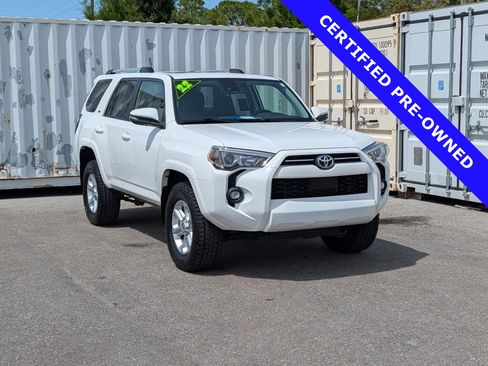 Used 2022 Toyota 4Runner SR5 Premium w/ Moonroof Package AWD/4WD image 2