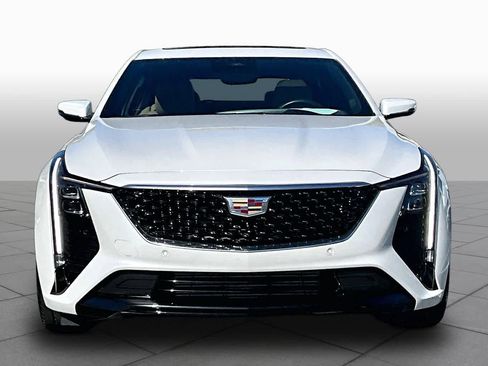 Used 2025 Cadillac CT5 Premium Luxury RWD image 4