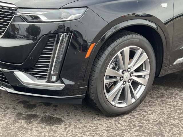 Certified 2024 Cadillac XT6 Premium Luxury AWD/4WD image 7