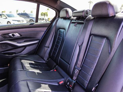 Used 2021 BMW M340i image 18