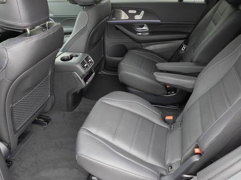 New 2026 Mercedes-Benz GLS 450 4MATIC image 17