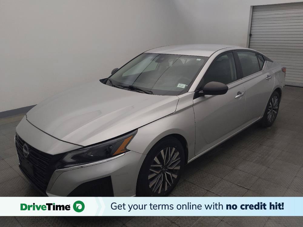 Used 2024 Nissan Altima 2.5 SV FWD image 1