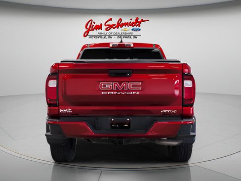 Used 2025 GMC Canyon AT4 w/ Technology Plus Package AWD/4WD image 5
