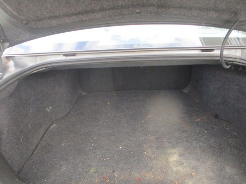 Used 2005 Buick LaCrosse CXL FWD image 6
