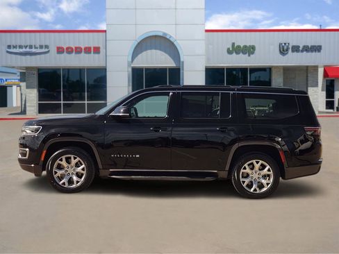 Used 2022 Jeep Wagoneer Series I w/ Premium Group I image 3