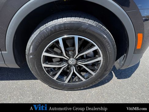 Used 2021 Volkswagen Tiguan SE AWD/4WD image 15