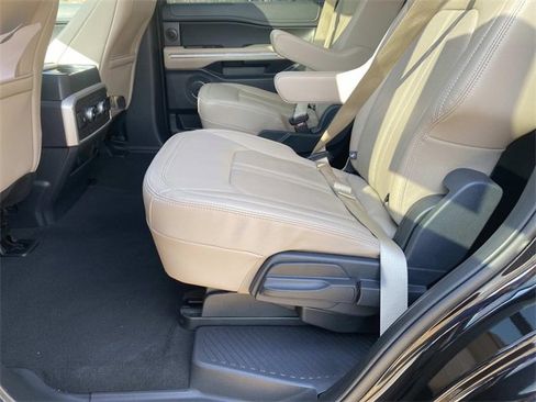 Certified 2024 Ford Expedition Limited image 16