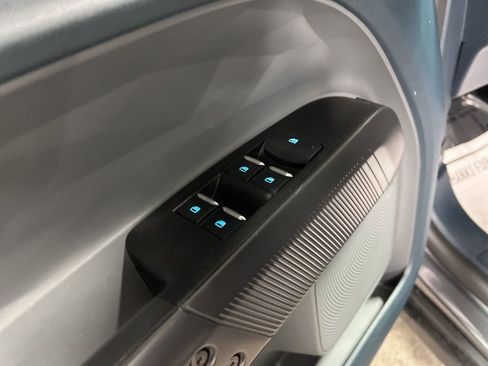 Used 2025 Ford Maverick XL image 19