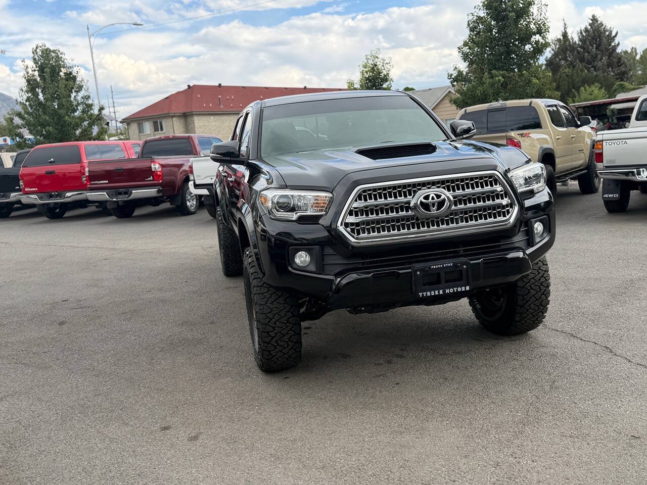 Used 2017 Toyota Tacoma TRD Sport w/ Tow Package AWD/4WD image 77