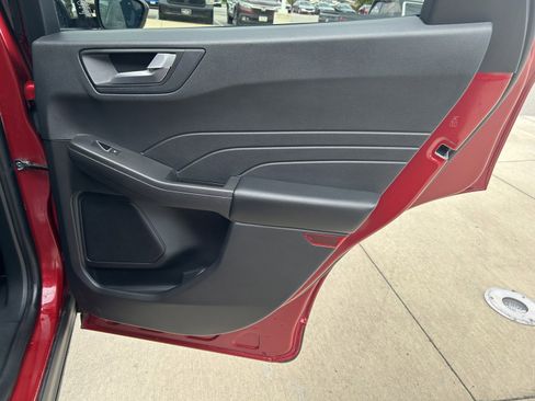 Used 2021 Ford Escape SEL image 15