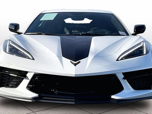 Used 2023 Chevrolet Corvette Stingray Preferred Cpe w/ Z51 Performance Package image 3