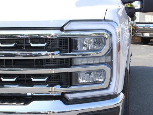 New 2026 Ford F250 Lariat w/ Lariat Ultimate Package AWD/4WD image 23