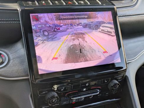 New 2025 Jeep Grand Cherokee L Limited image 21