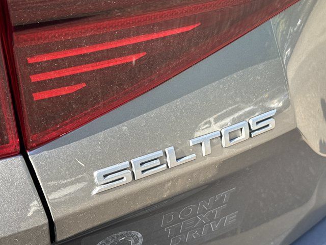 Used 2023 Kia Seltos S FWD image 10