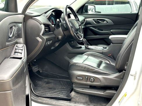 Used 2019 Chevrolet Traverse Premier w/ Redline Edition image 12