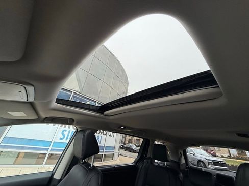 Used 2025 Honda Odyssey EX-L image 5