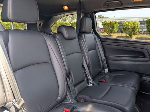Used 2025 Honda Odyssey Sport-L image 29