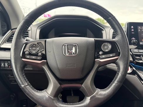 Used 2023 Honda Odyssey Touring image 16