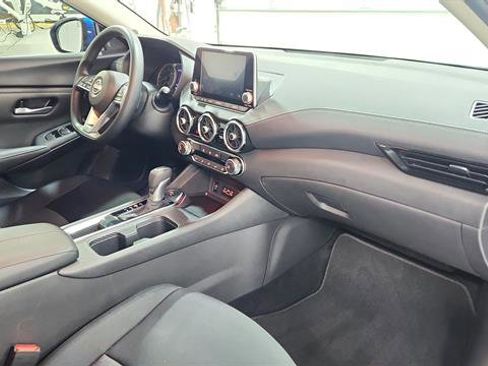 Used 2025 Nissan Sentra SV w/ Trunk Package image 26