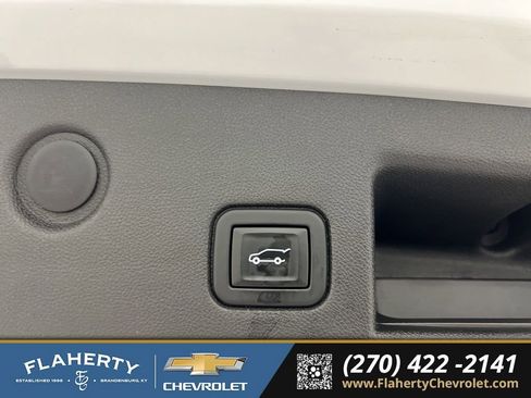 Used 2020 Chevrolet Equinox LT image 21