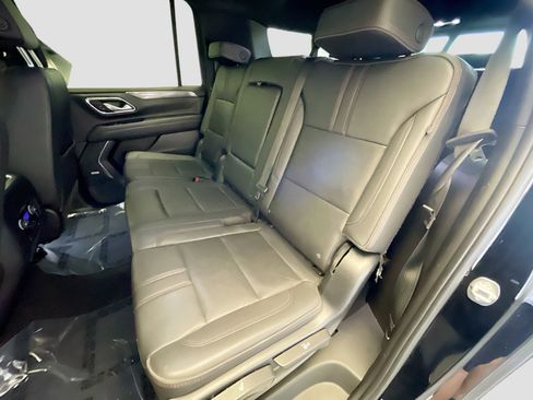 Used 2023 Chevrolet Suburban RST image 15