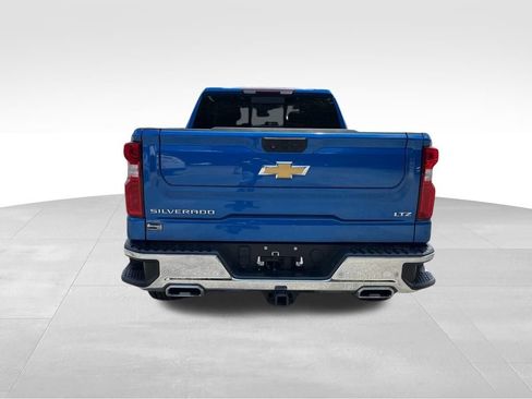 Used 2022 Chevrolet Silverado 1500 LTZ w/ LTZ Convenience Package II AWD/4WD image 4
