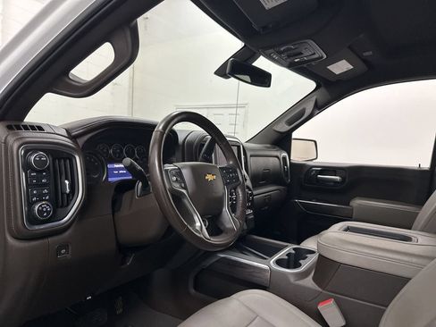 Used 2021 Chevrolet Silverado 1500 LTZ w/ LTZ Convenience Package II AWD/4WD image 32