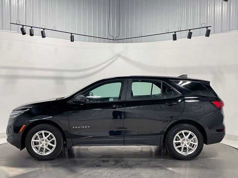 Used 2024 Chevrolet Equinox LS AWD/4WD image 14