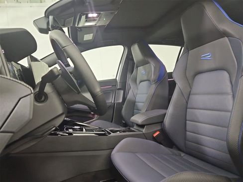 New 2026 Volkswagen Golf image 16