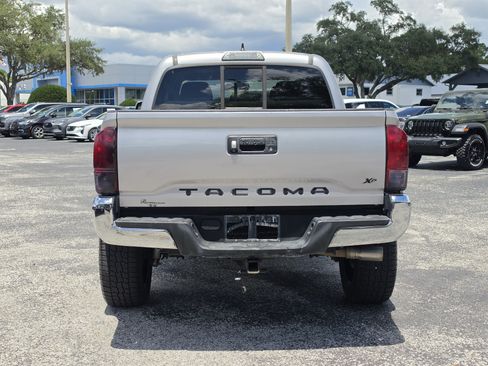 Used 2016 Toyota Tacoma SR5 RWD image 6