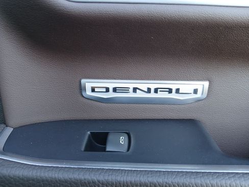 Used 2025 GMC Sierra 1500 Denali w/ Technology Package AWD/4WD image 56