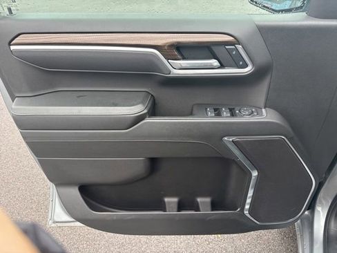 Used 2025 Chevrolet Silverado 1500 LT image 13