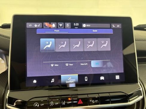 New 2026 Jeep Compass Limited AWD/4WD image 17