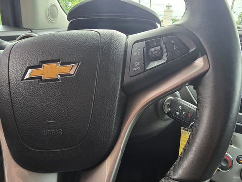 Used 2016 Chevrolet Trax LT w/ LT Sun and Sound Package AWD/4WD image 14