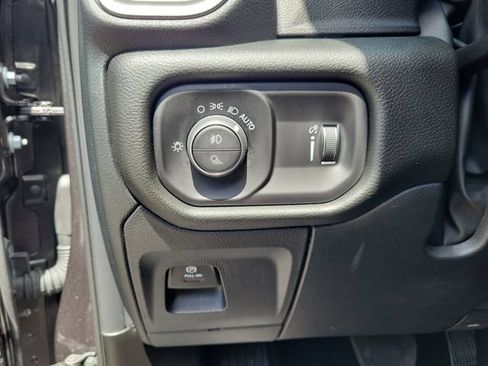 Used 2026 RAM 1500 Express RWD image 25