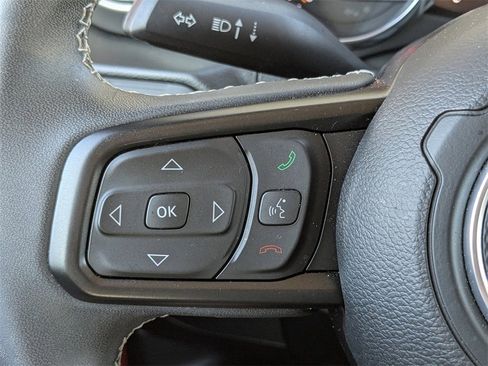 Used 2023 Jeep Wrangler Sport image 27