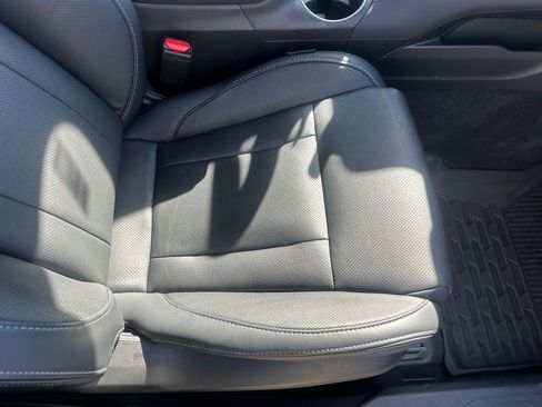 Used 2025 Subaru Outback Touring w/ Popular Package #2 image 18