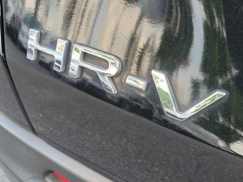 Used 2023 Honda HR-V LX image 8