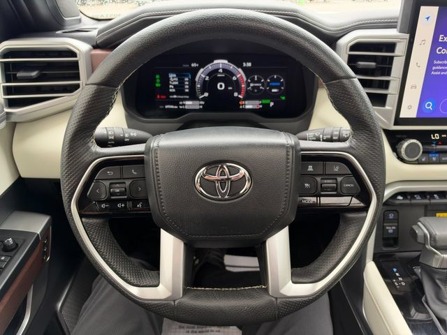 Used 2023 Toyota Sequoia Capstone AWD/4WD image 37