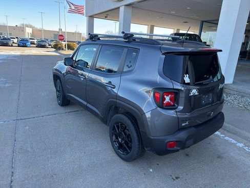 Used 2019 Jeep Renegade Altitude w/ Quick Order Package 22M image 7