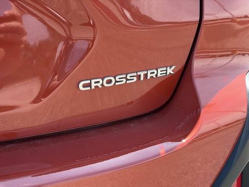 Used 2025 Subaru Crosstrek 2.5i Premium AWD/4WD image 8