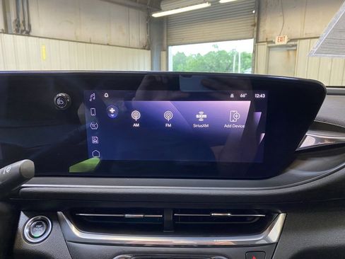 Used 2025 Buick Envista Preferred FWD image 37