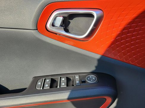 New 2025 Kia Soul GT-Line image 16
