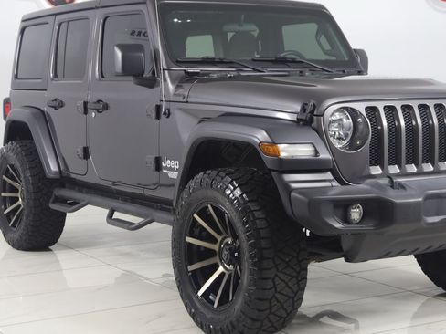 Used 2020 Jeep Wrangler Unlimited Sport S AWD/4WD image 33