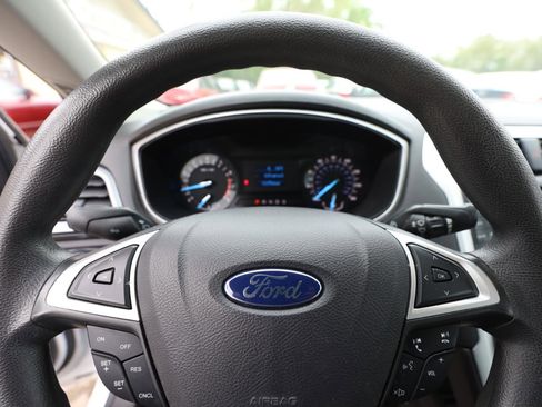Used 2016 Ford Fusion S FWD image 19