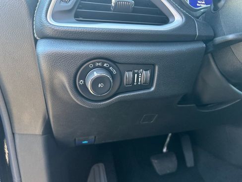 New 2026 Chrysler Pacifica Select image 13