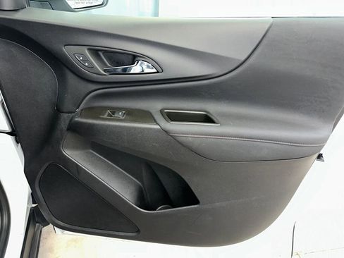 Certified 2023 Chevrolet Equinox RS w/ LPO, Floor Liner Package image 32